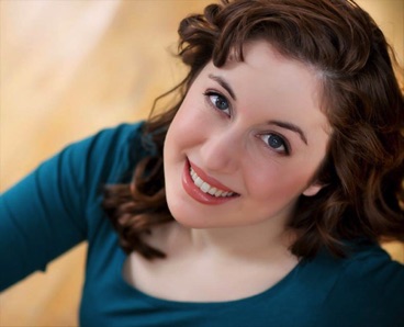 Headshot
by Laura Marie Duncan Headshot
by Laura Marie Duncan